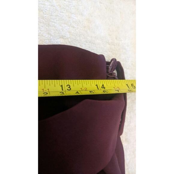 Harlowe & Graham Burgundy Belted Skirt with Zipper Closure Size Medium? - Picture 9 of 11